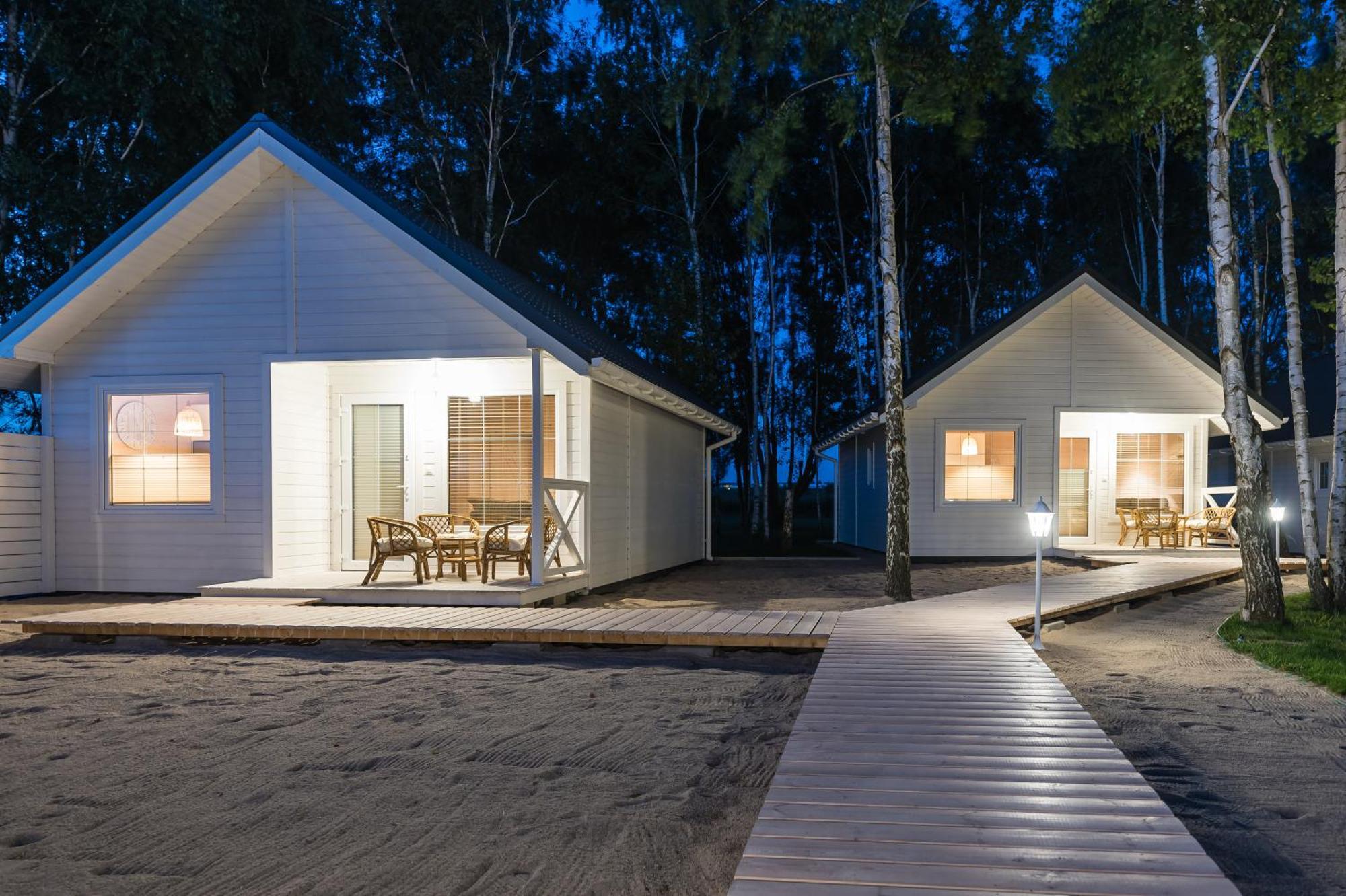 Off White Holiday home