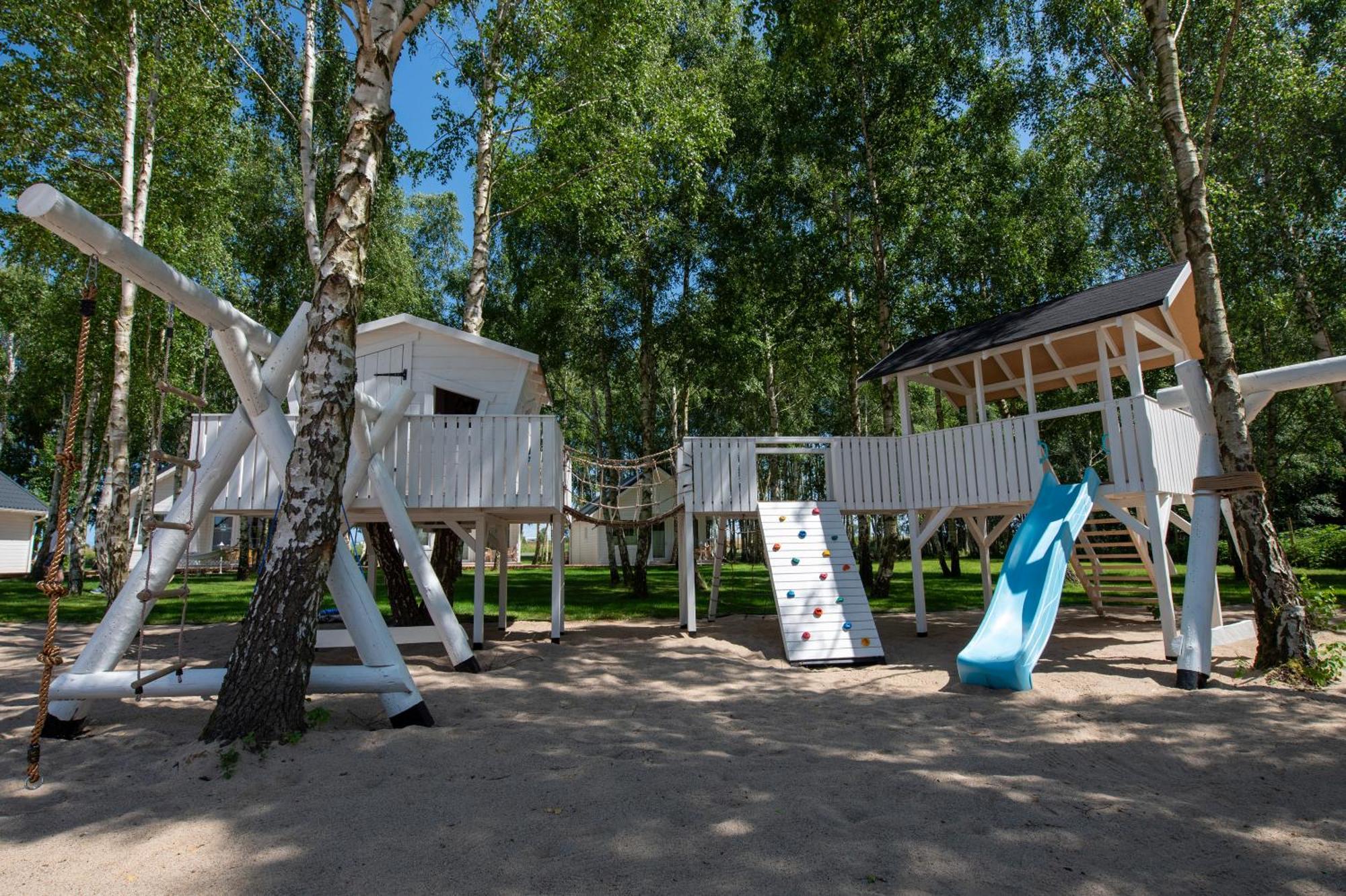 Holiday home Off White Darlowko